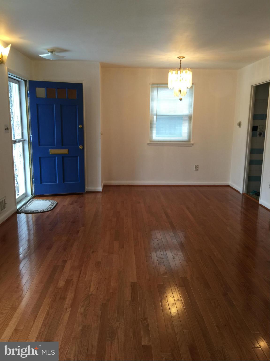 3805 Decatur Avenue Kensington, MD 20895 - Photo 7 of 21 Living Room