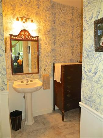 32 Glen Road Hopkinton, MA 01748 - Photo 12 of 20