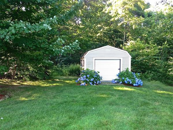 32 Glen Road Hopkinton, MA 01748 - Photo 3 of 20