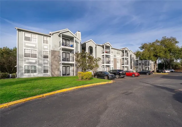 $219,999 | 2550 North Alafaya Trail, Unit 10211, Orlando, FL 32826