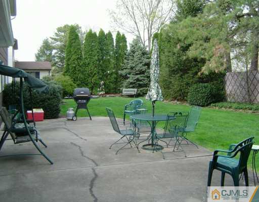 39 South Rhoda Street Monroe Township, NJ 08831 - Photo 7 of 8 Gallery Image 7