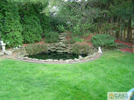 39 South Rhoda Street Monroe Township, NJ 08831 - Photo 8 of 8 Gallery Image 8