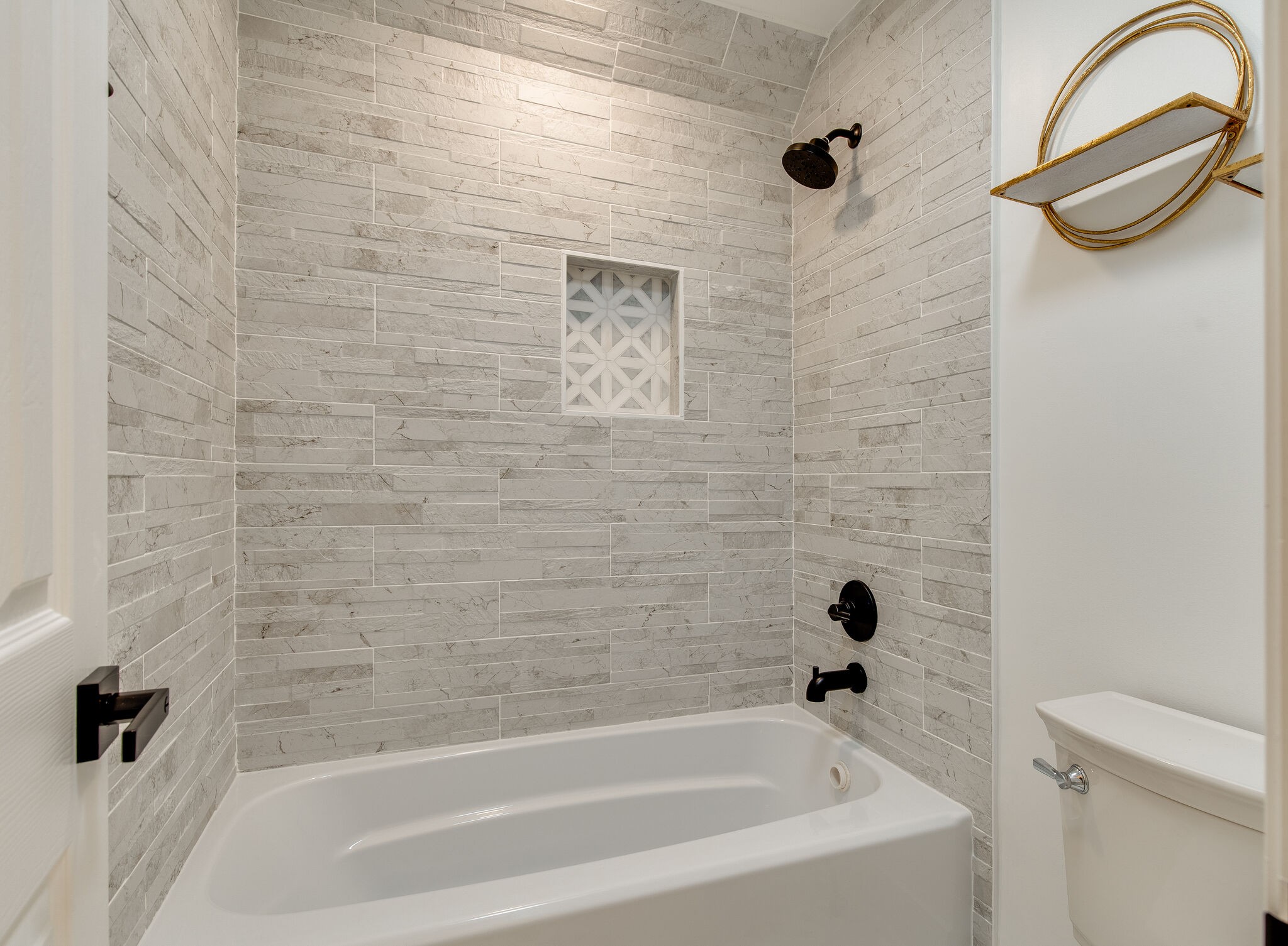 134 Stanwick Drive Franklin, TN 37067 - Photo 29 of 46 a bathroom with a tub