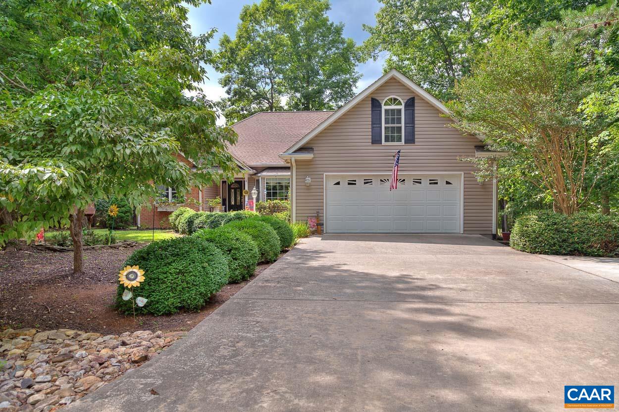 4 Out Of Bounds Road Palmyra, VA 22963 - Photo 1 of 43 Gallery Image 1