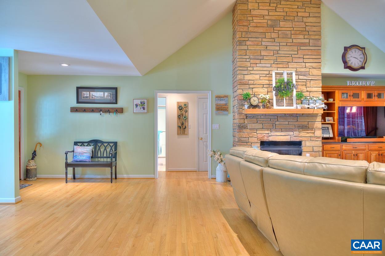4 Out Of Bounds Road Palmyra, VA 22963 - Photo 6 of 43 Gallery Image 6