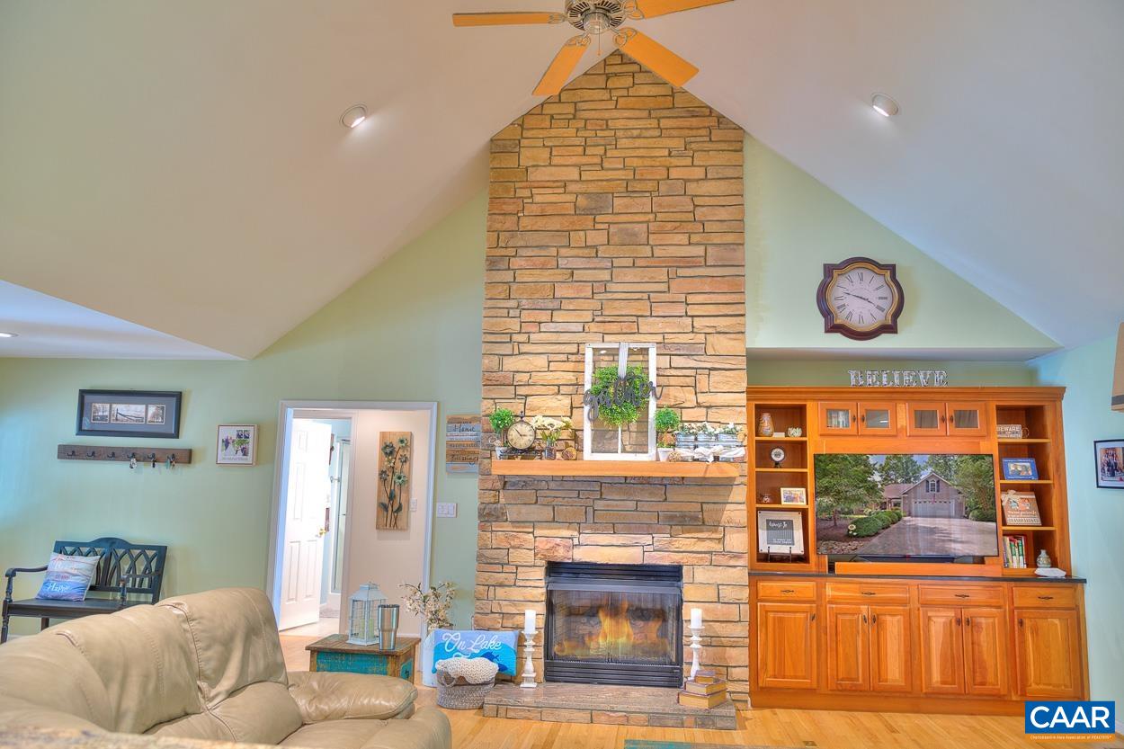 4 Out Of Bounds Road Palmyra, VA 22963 - Photo 10 of 43 Gallery Image 10