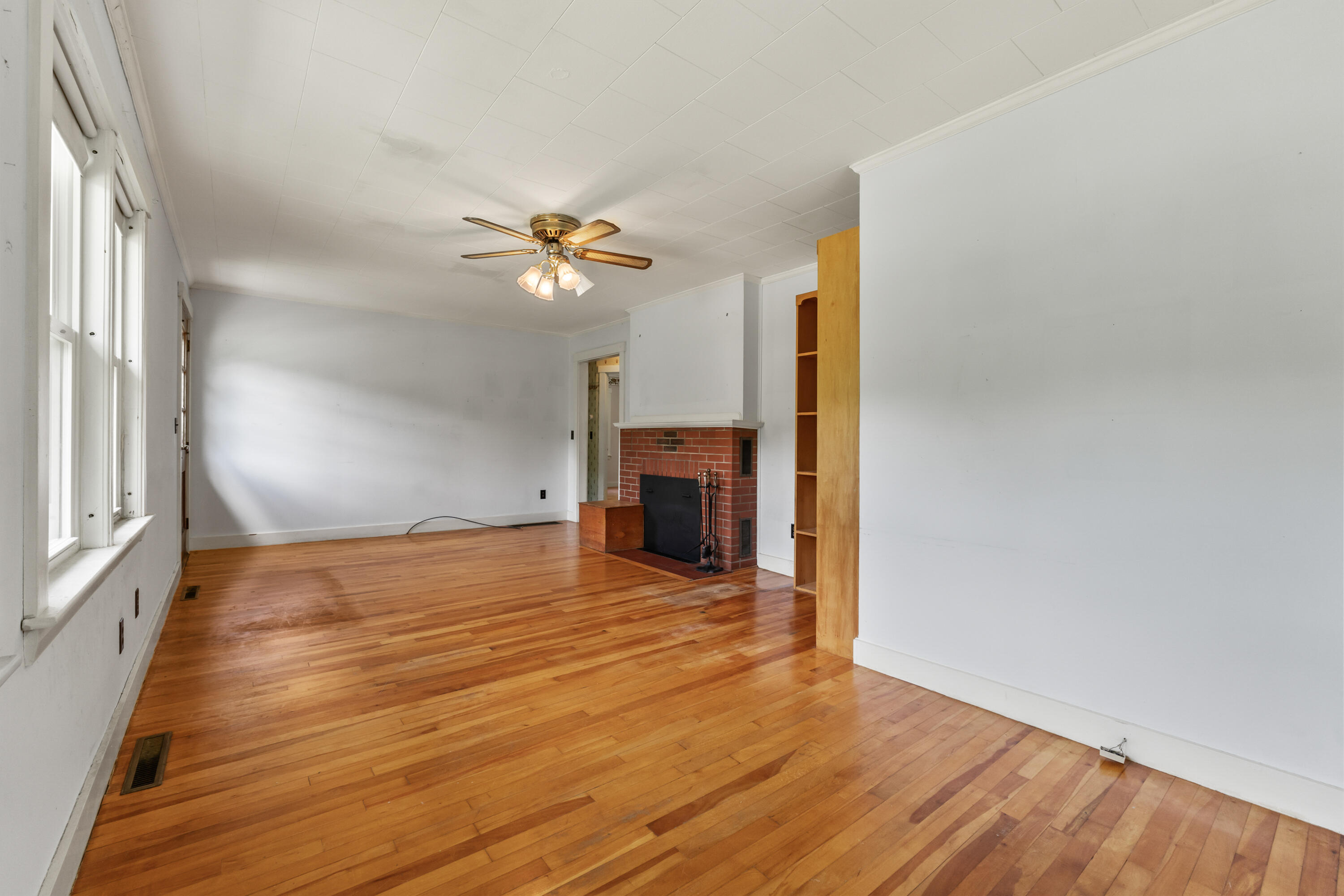 664 Wiscasset Road Pittston, ME 04345 - Photo 9 of 50 664 Wiscasset Rd_136