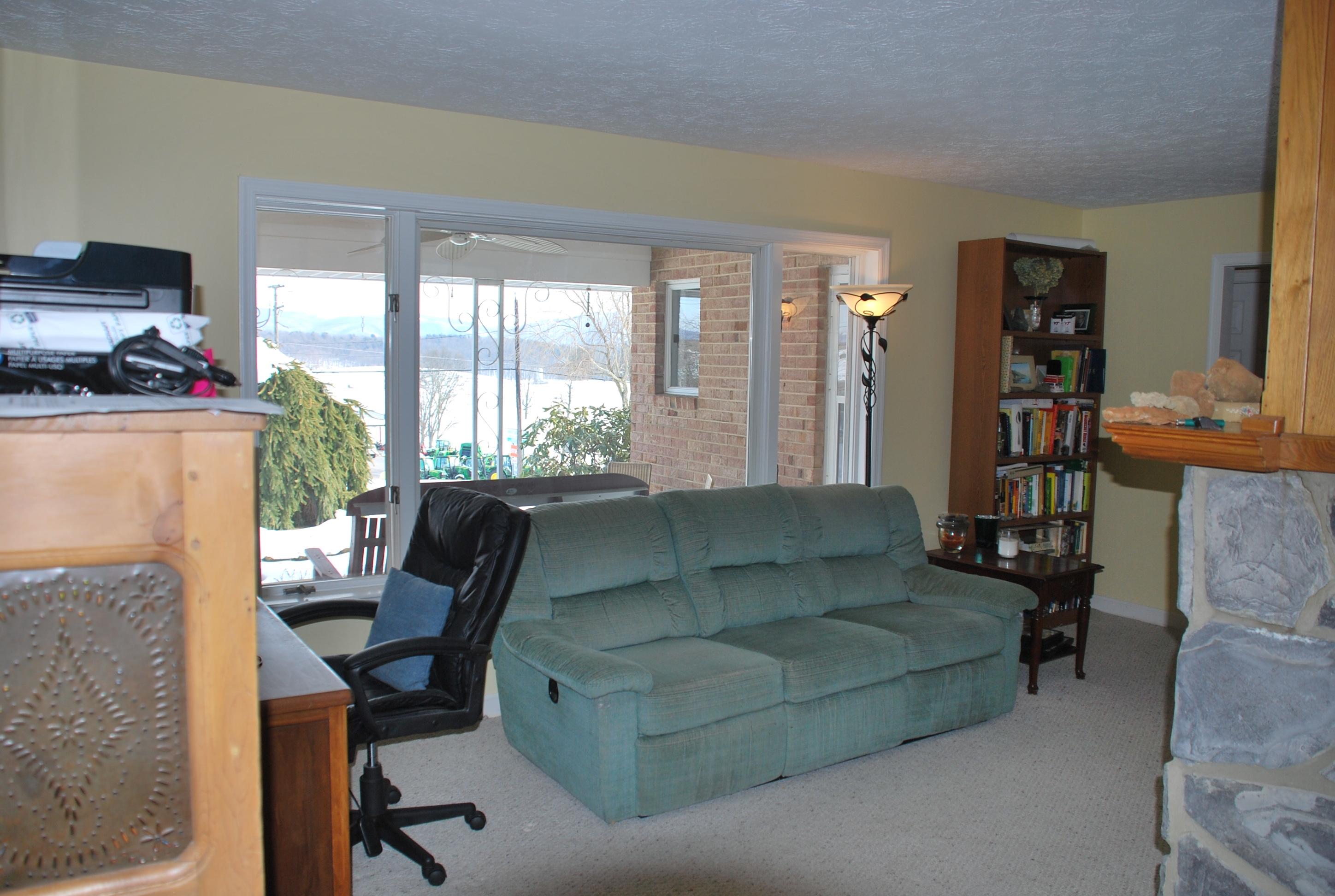 81 Farm Road Lewisburg, WV 24901 - Photo 4 of 39 Gallery Image 4