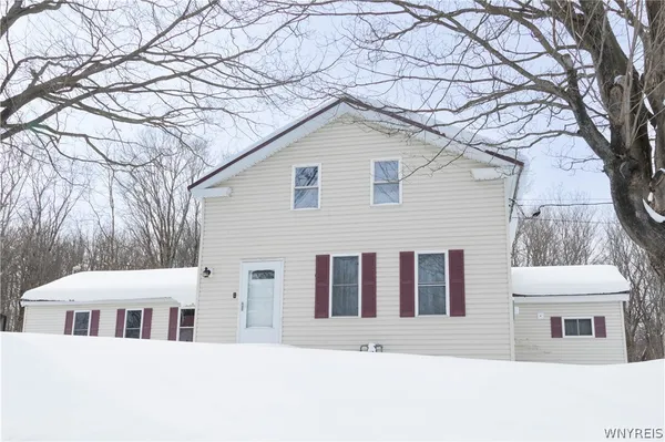 $94,900 | 11421 Hanover Road, Hanover, NY 14062