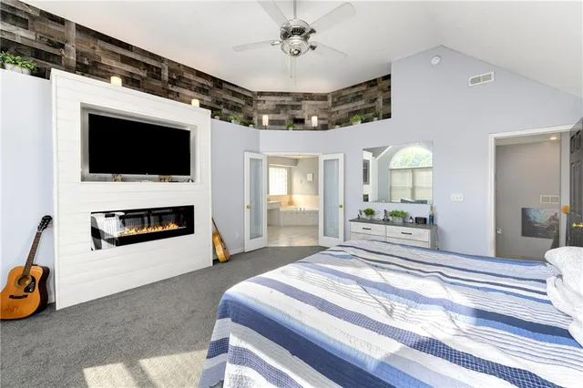 $395,000 | 2224 Martha Lane, Greenwood, MO 64034