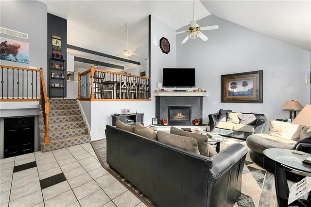 $395,000 | 2224 Martha Lane, Greenwood, MO 64034