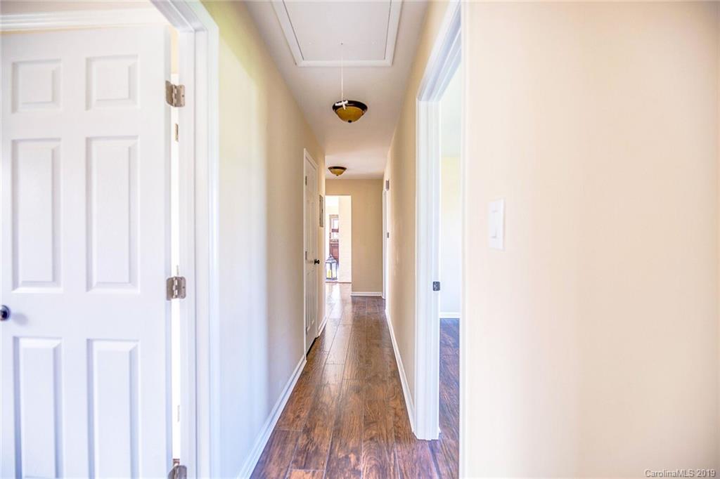 10201 Windrift Road Charlotte, NC 28215 - Photo 29 of 36 Gallery Image 29