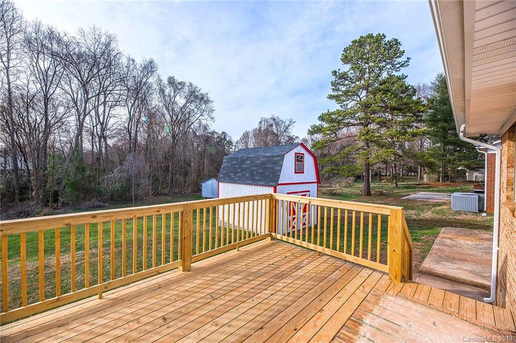 10201 Windrift Road Charlotte, NC 28215 - Photo 9 of 36 Gallery Image 9