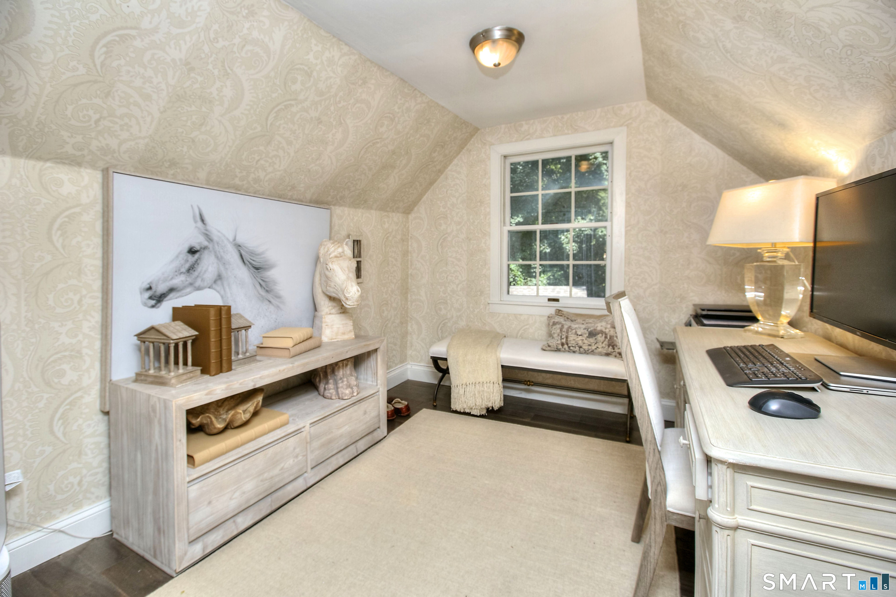 160 Cedar Road Fairfield, CT 06890 - Photo 18 of 39 Gallery Image 18