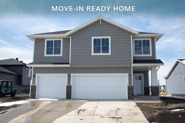 $439,999 | 213 Lionheart Drive, Horace, ND 58047