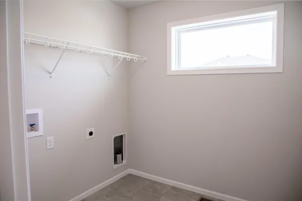 $439,999 | 213 Lionheart Drive, Horace, ND 58047