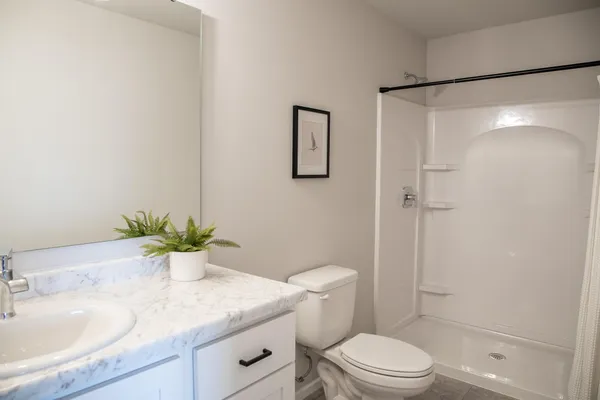 $439,999 | 213 Lionheart Drive, Horace, ND 58047