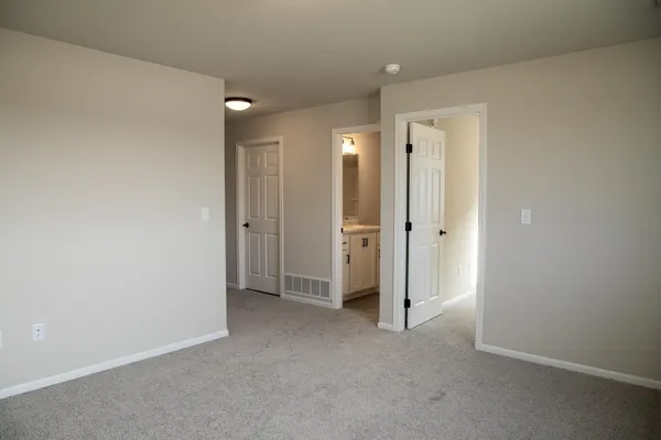 $439,999 | 213 Lionheart Drive, Horace, ND 58047