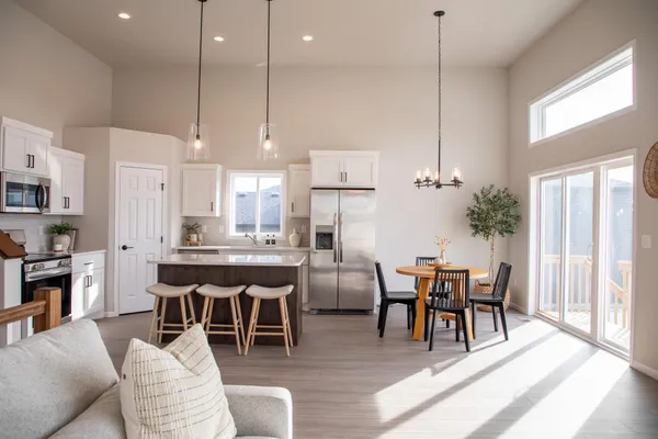 $439,999 | 213 Lionheart Drive, Horace, ND 58047