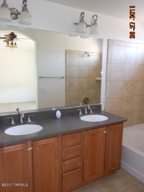 232 East Creosote Draw Road Vail, AZ 85641 - Photo 5 of 13 Gallery Image 5