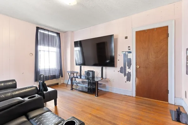 $770,000 | 108 Winthrop Street, Winthrop, MA 02152
