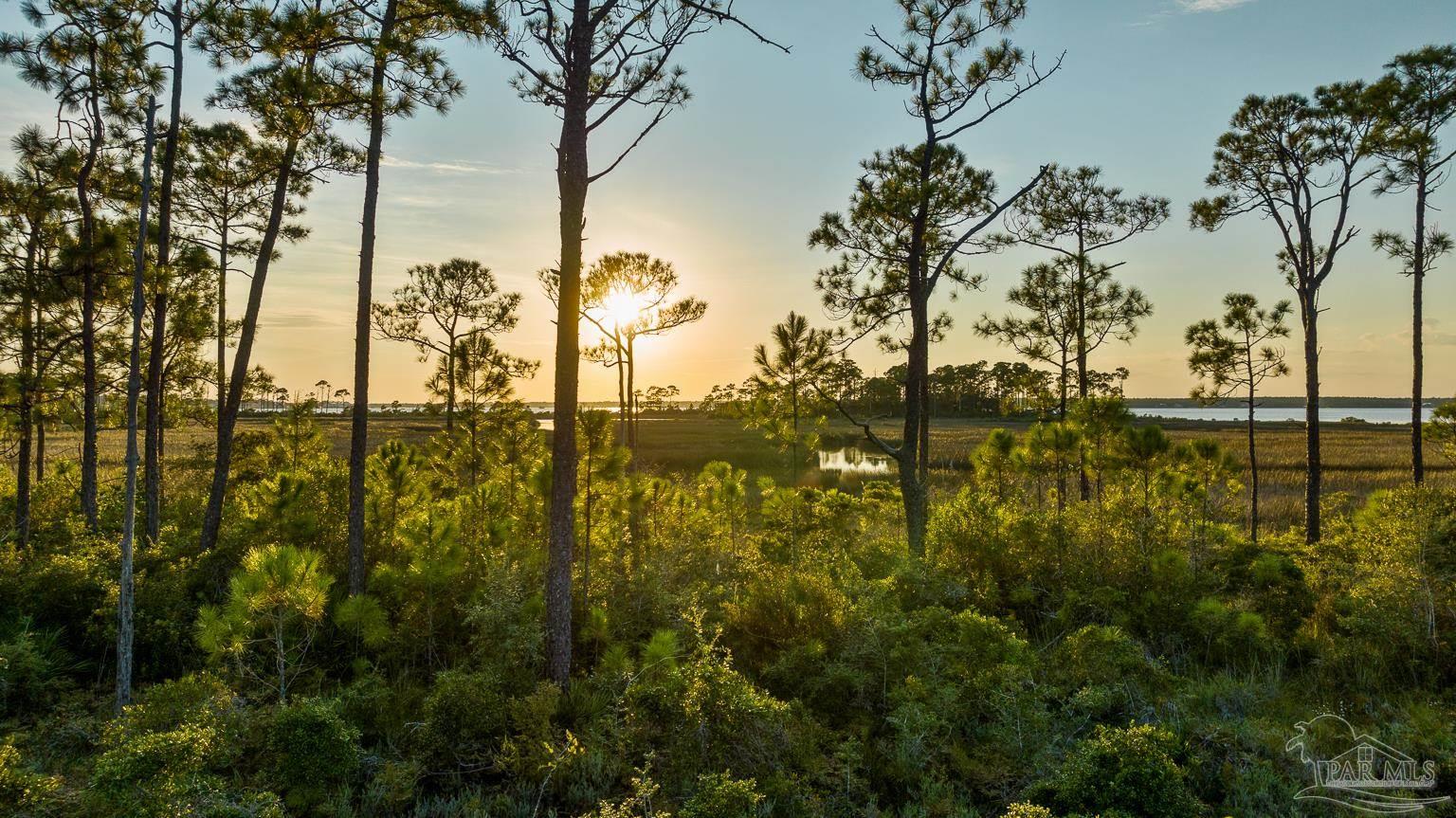 5400 North Shore Road Pensacola, FL 32507 - Photo 8 of 22