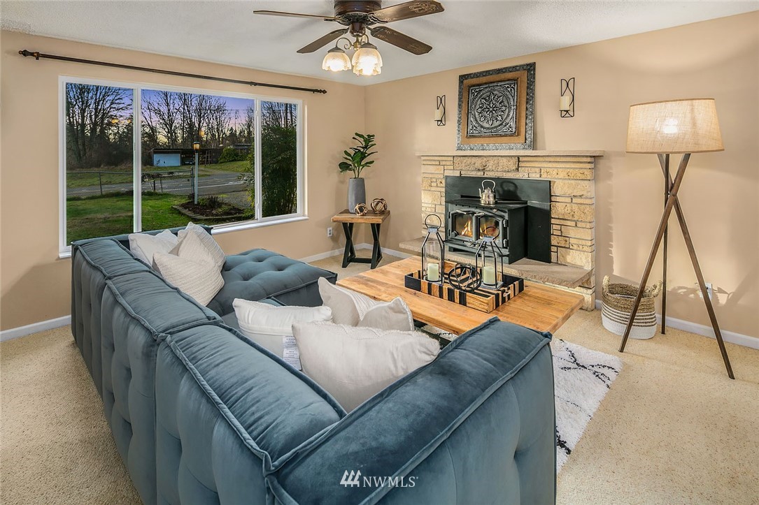 13048 175th Avenue Southeast Renton, WA 98059 - Photo 3 of 24