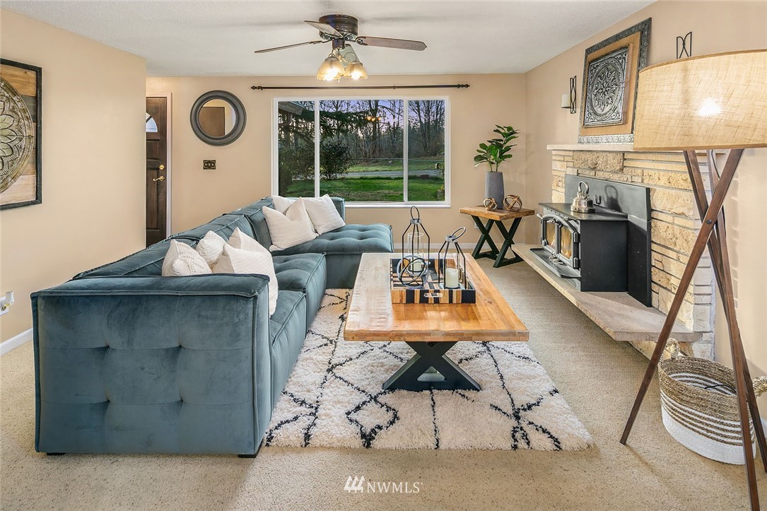 13048 175th Avenue Southeast Renton, WA 98059 - Photo 5 of 24