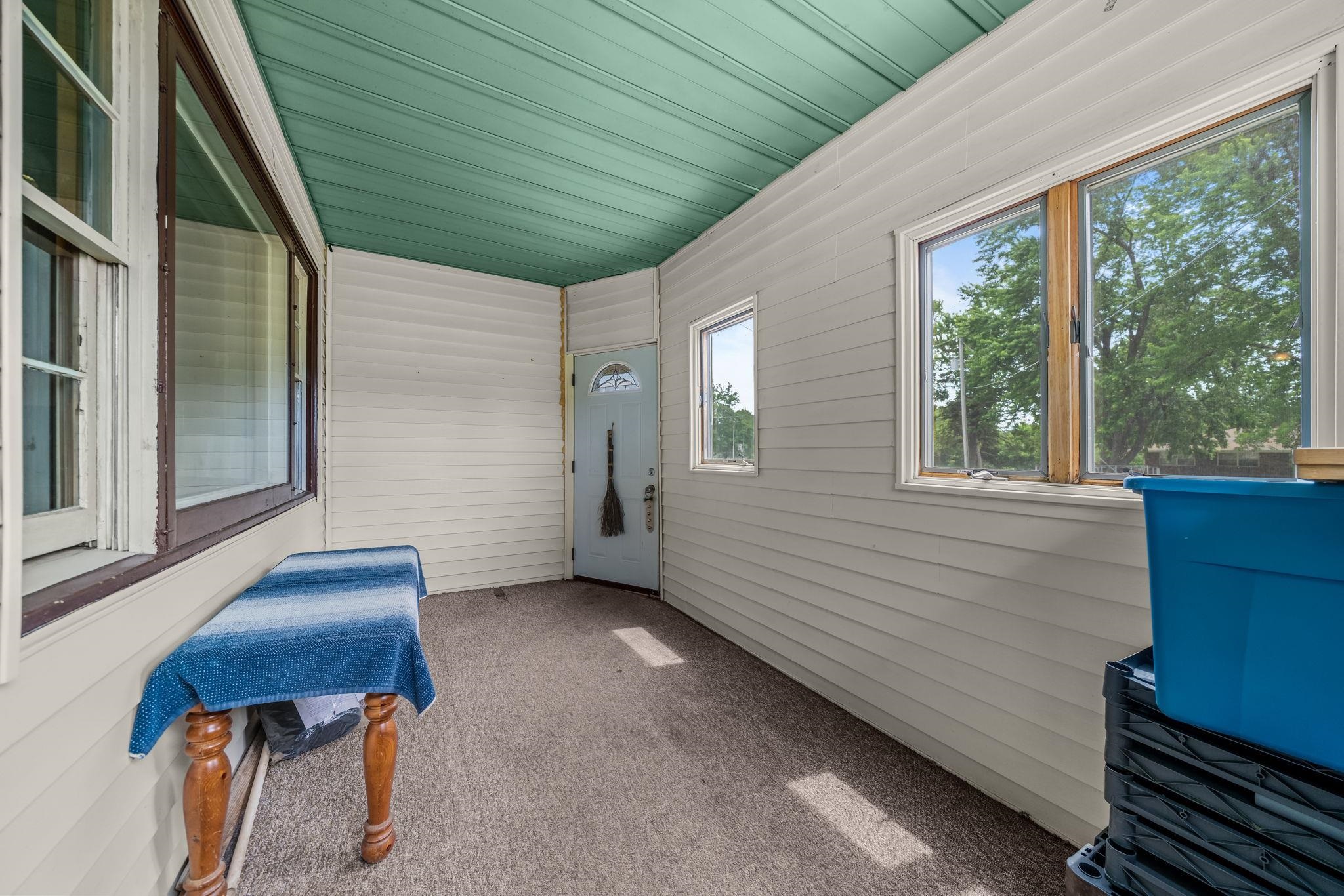 7125 Toms Road Rockford, IL 61101 - Photo 4 of 27