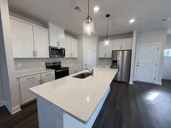 $2,300 | 2201 Kulshan Court, Lebanon, TN 37087