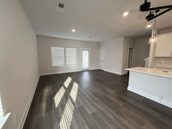 $2,300 | 2201 Kulshan Court, Lebanon, TN 37087