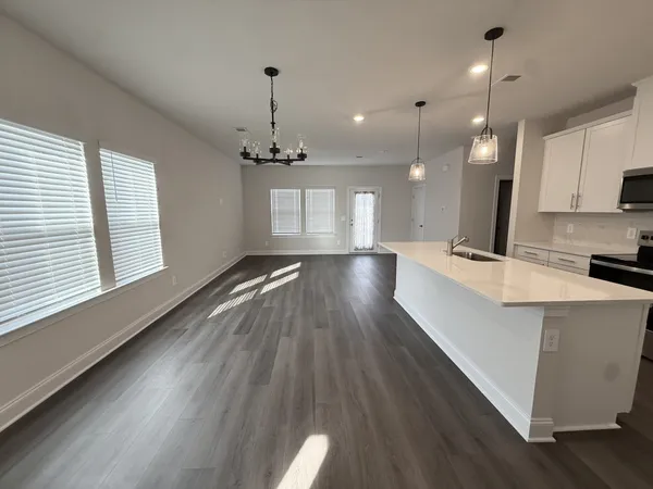 $2,300 | 2201 Kulshan Court, Lebanon, TN 37087