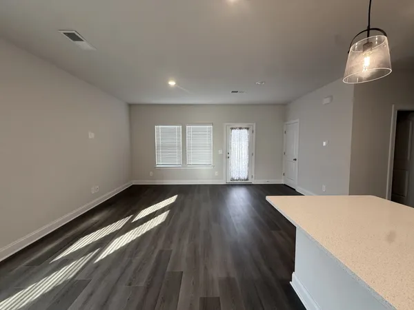 $2,300 | 2201 Kulshan Court, Lebanon, TN 37087