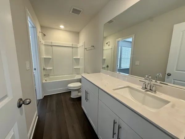 $2,300 | 2201 Kulshan Court, Lebanon, TN 37087