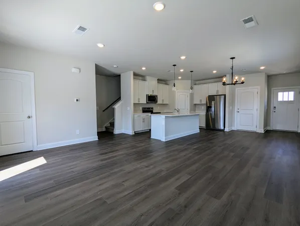 $2,300 | 2201 Kulshan Court, Lebanon, TN 37087