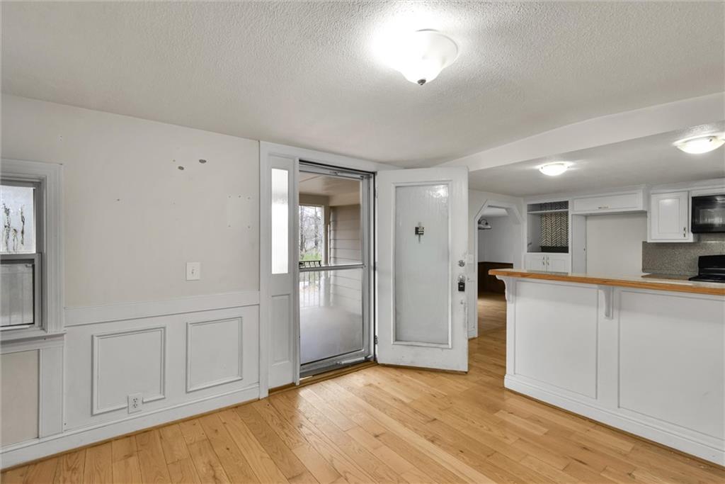 9871 Cumming Highway Ball Ground, GA 30107 - Photo 15 of 38