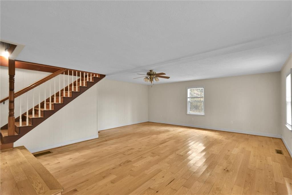 9871 Cumming Highway Ball Ground, GA 30107 - Photo 16 of 38