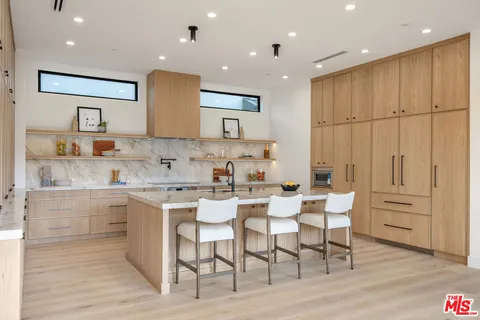 $4,550,000 | 1500 Louella Avenue, Venice, CA 90291