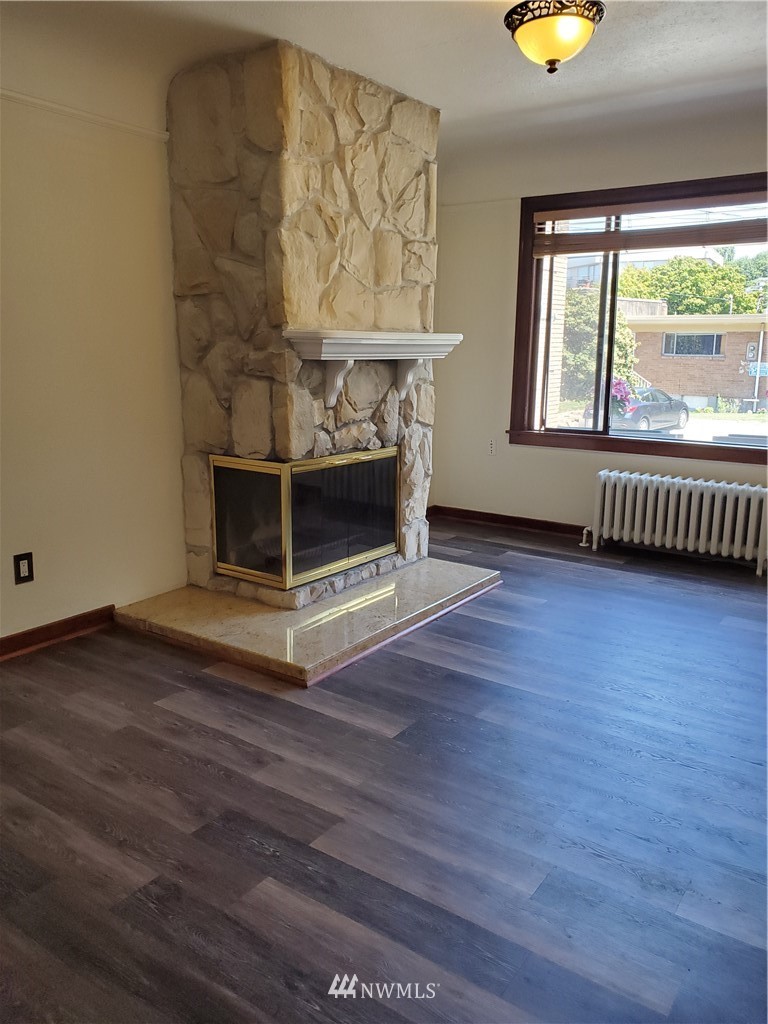 2348 Alki Avenue Southwest, Unit 208 Seattle, WA 98116 - Photo 3 of 10