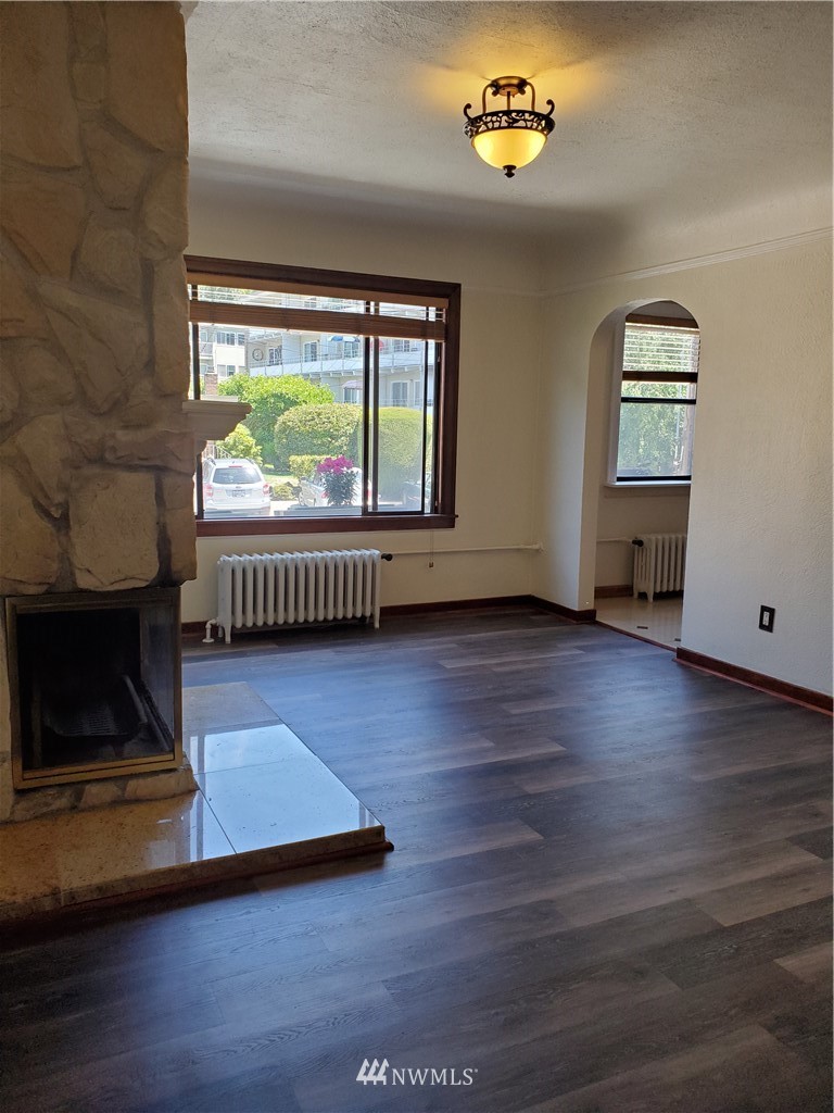 2348 Alki Avenue Southwest, Unit 208 Seattle, WA 98116 - Photo 5 of 10