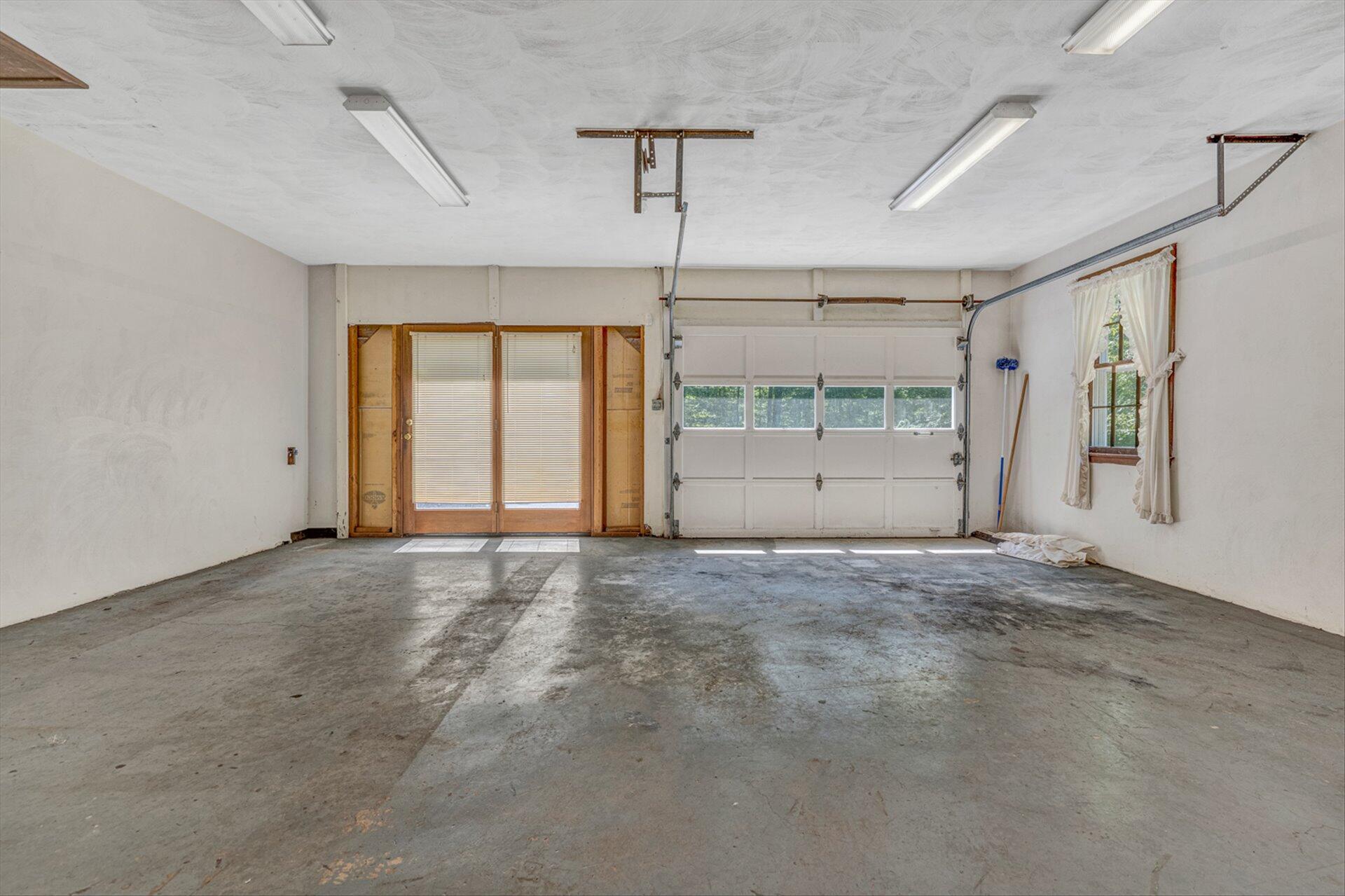 368 Foxcroft Drive Blue Ridge, VA 24064 - Photo 24 of 39 a view of empty room with windows