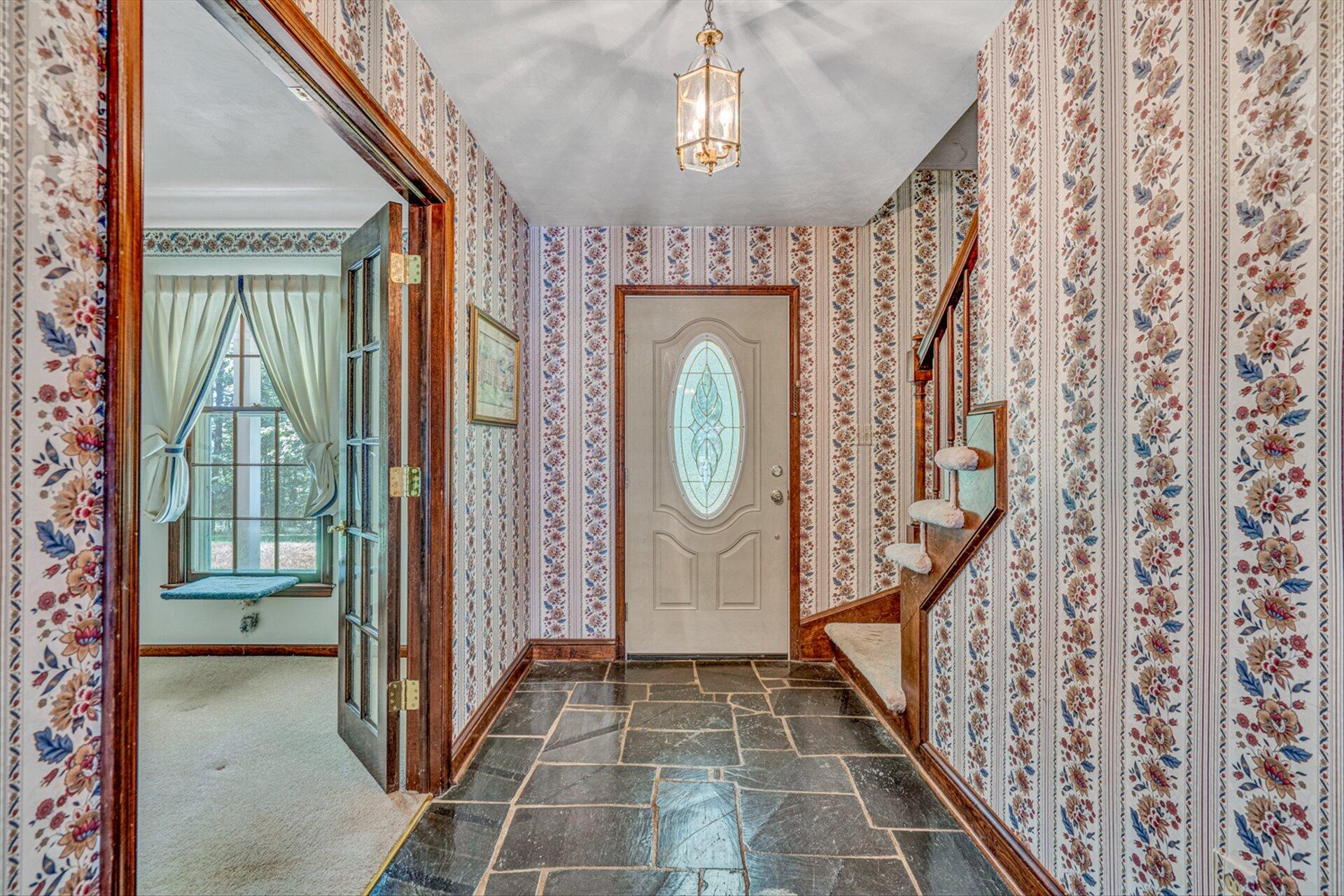 368 Foxcroft Drive Blue Ridge, VA 24064 - Photo 5 of 39 a view of a entryway