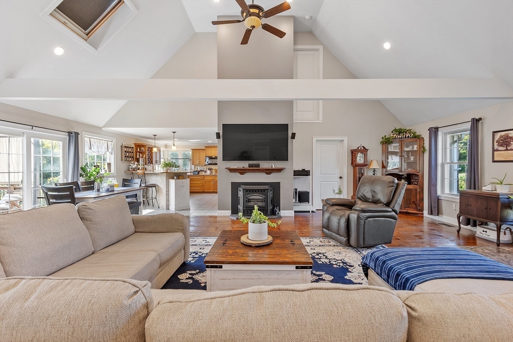 182 Clemence Hill Road Southbridge, MA 01550 - Photo 12 of 42 Gallery Image 12