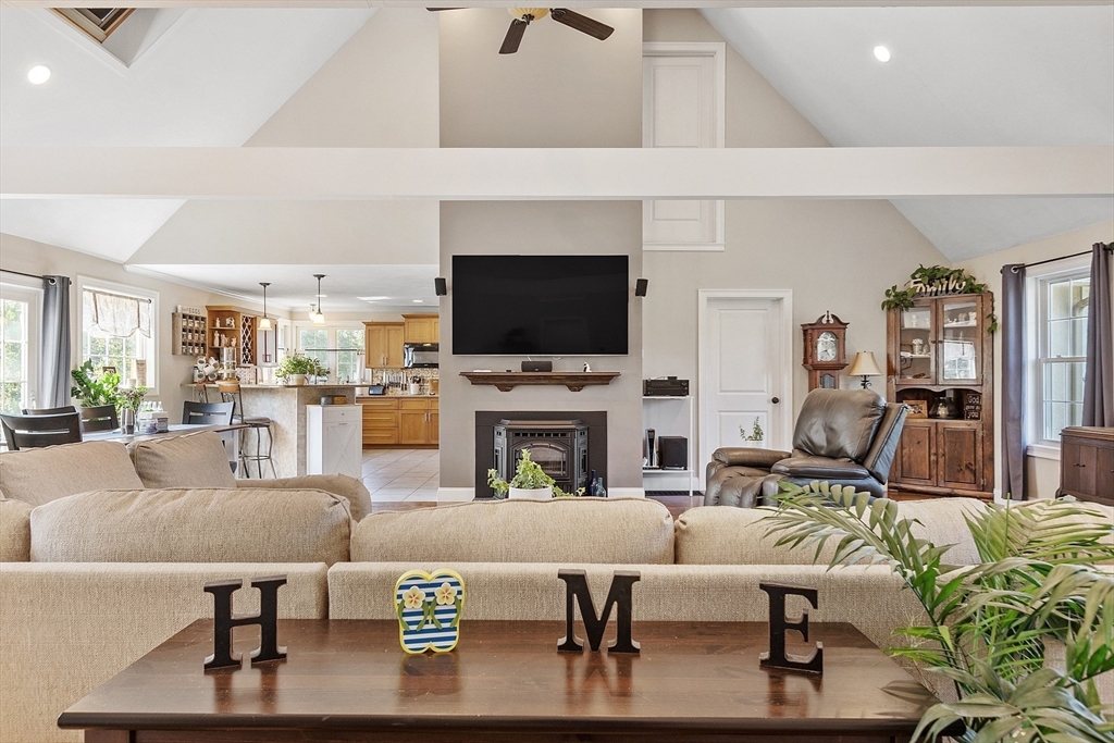182 Clemence Hill Road Southbridge, MA 01550 - Photo 13 of 42 Gallery Image 13
