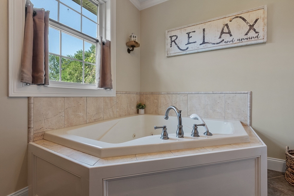 182 Clemence Hill Road Southbridge, MA 01550 - Photo 23 of 42 Gallery Image 23