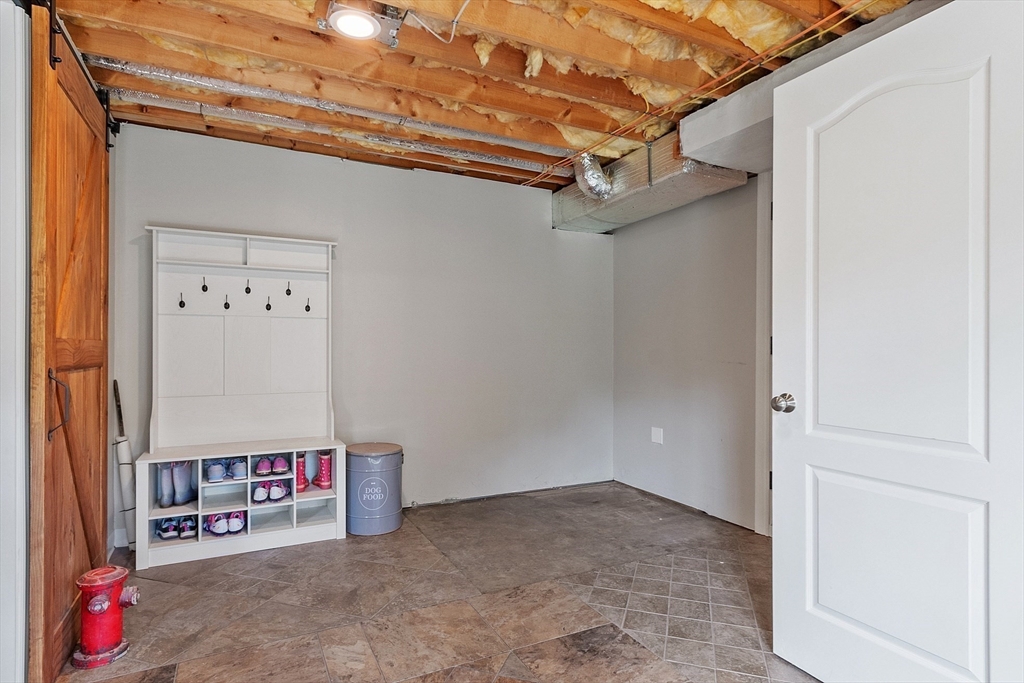 182 Clemence Hill Road Southbridge, MA 01550 - Photo 31 of 42 Gallery Image 31