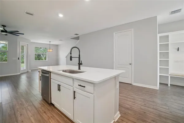 $2,300 | 11467 Cay Spruce Way, San Antonio, FL 33576