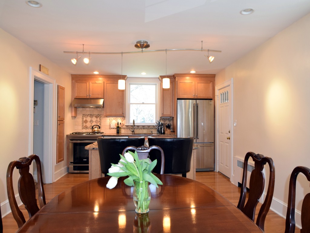 176 Reedsdale Road Milton, MA 02186 - Photo 2 of 19