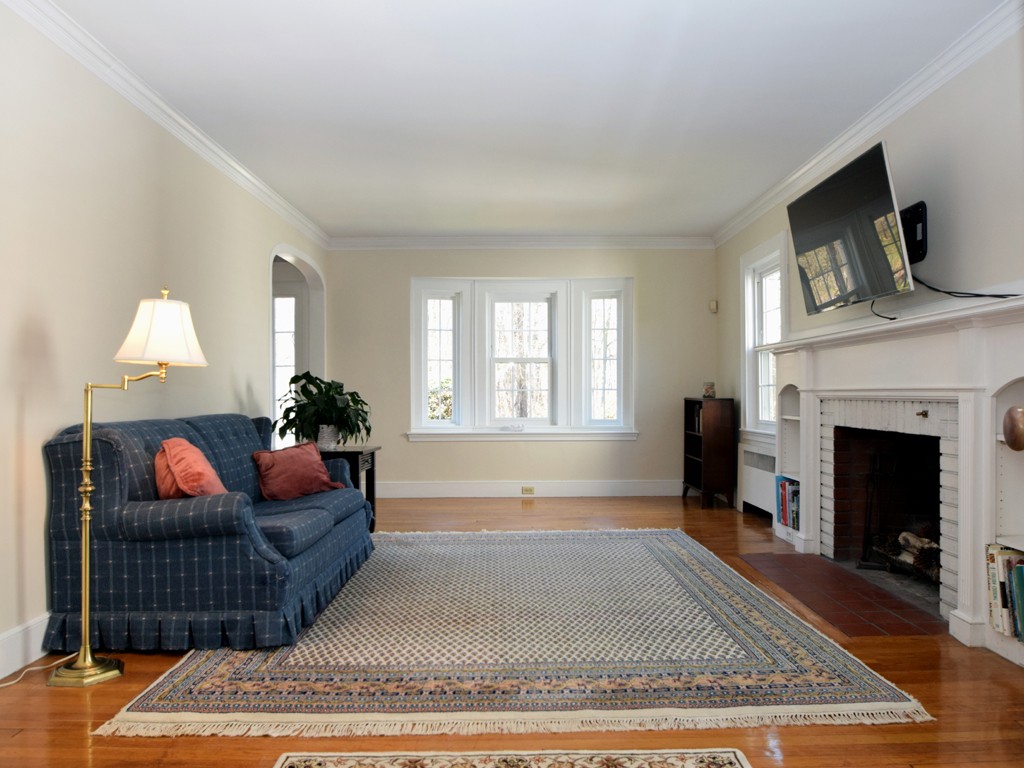176 Reedsdale Road Milton, MA 02186 - Photo 8 of 19
