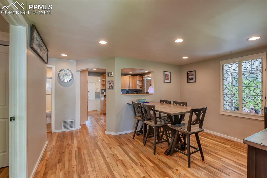 815 Sunset Road Colorado Springs, CO 80909 - Photo 4 of 37